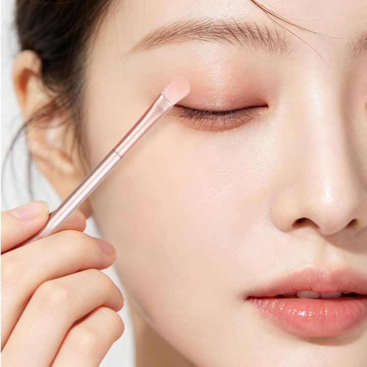 UNIQ Technique PRO Rose Lens Lidschattenpinsel-Set mit Aufbewahrungsbox (5-teilig)