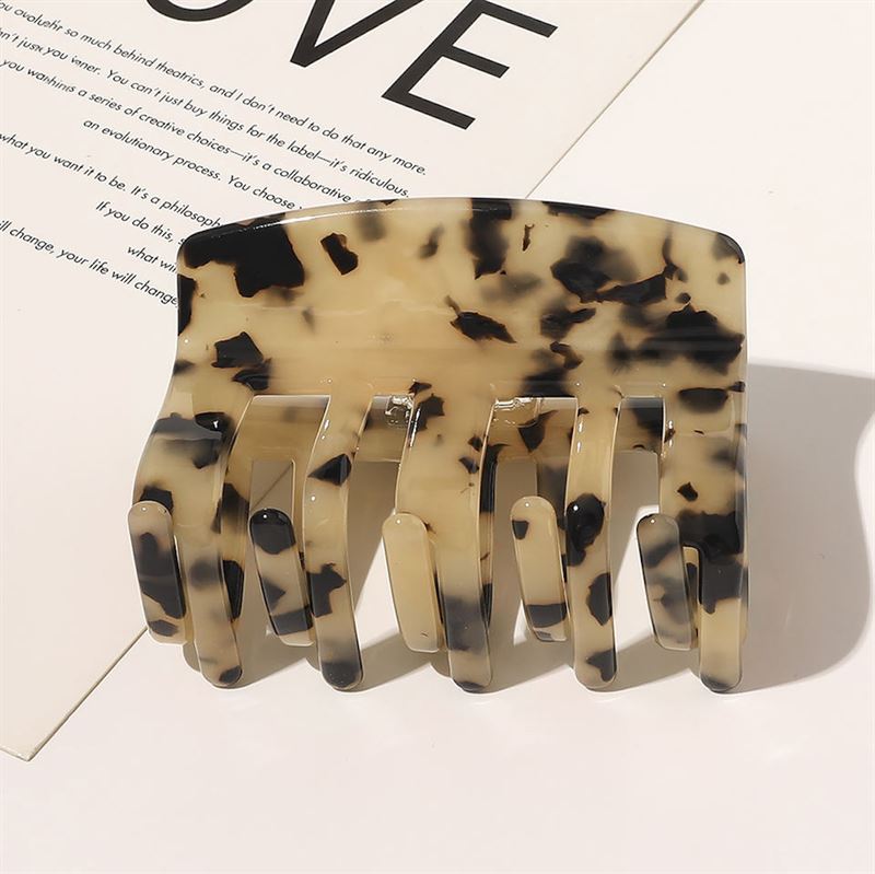 Chris Rubin Felia Hair Claw - Tortoise - Hair Accessories | Fashiongirl