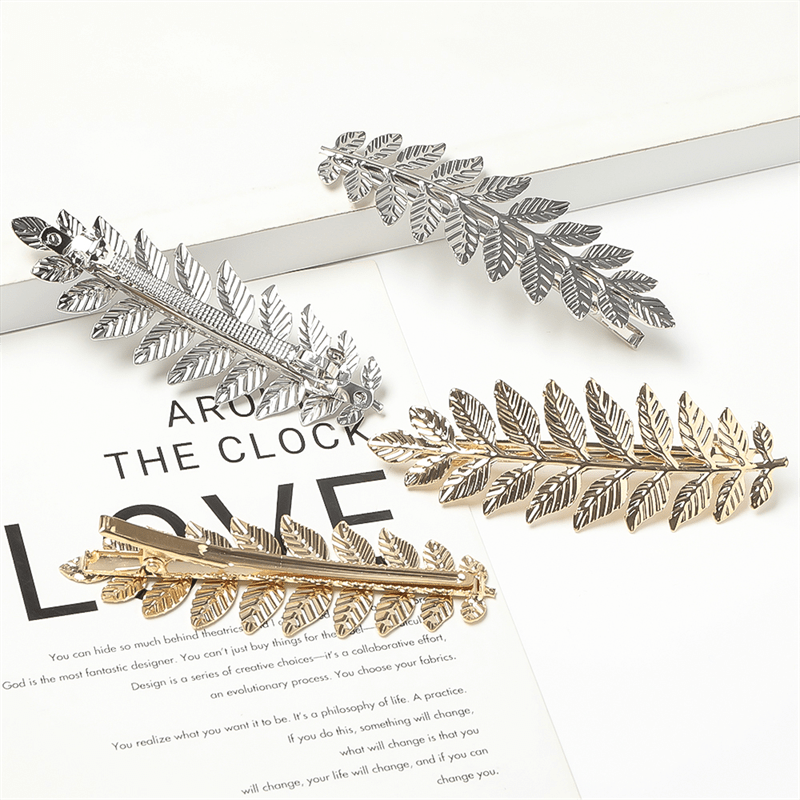 Chris Rubin Nyla Hair Claw - Silver - Hair Accessories | Fashiongirl