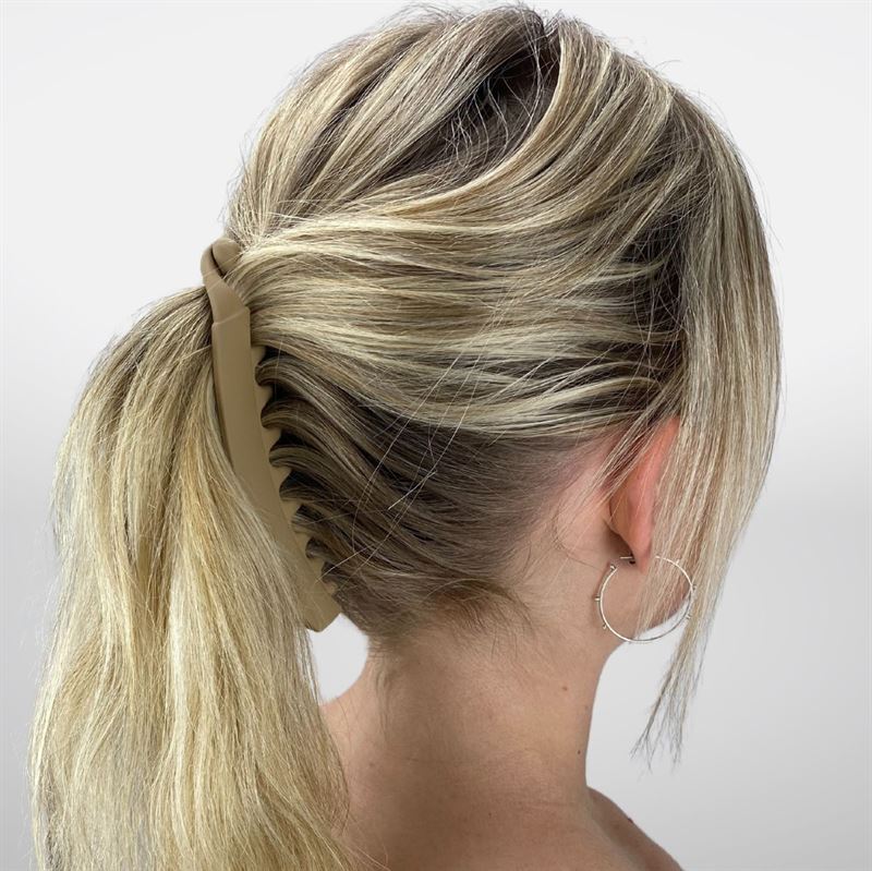 SOHO Idis Banana Hair Clip - Dark Brown - | Fashiongirl