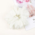 SOHO Keeya Scrunchie – Weiß – Haaraccessoires