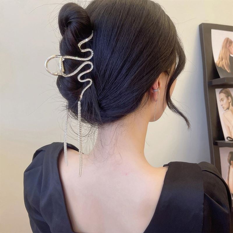 SOHO Risa Hair Claw - Gold - Hair Accessories