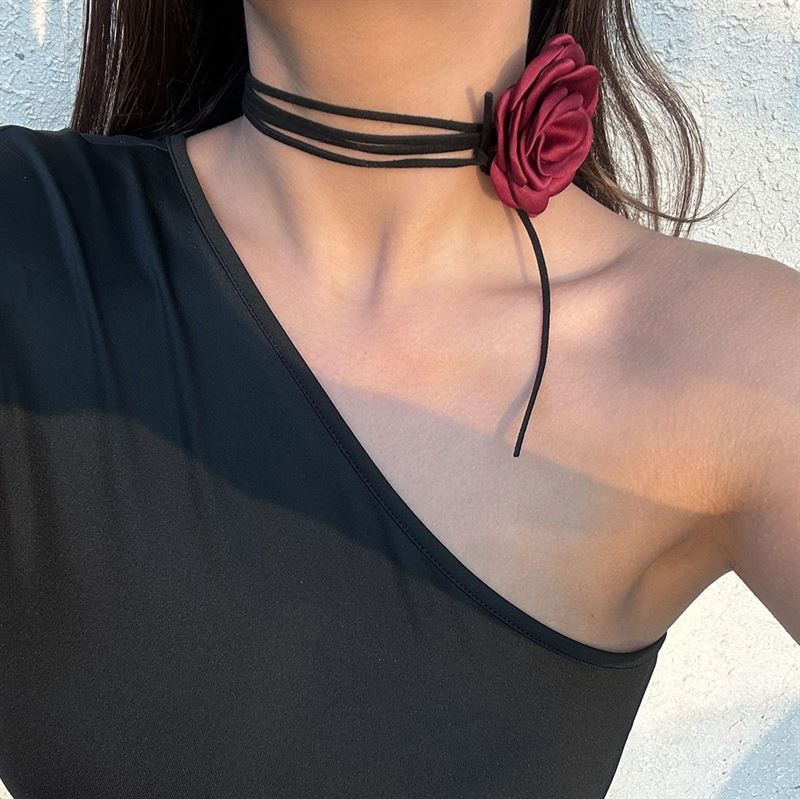 SOHO Rose Choker Necklace - Red - | Fashiongirl