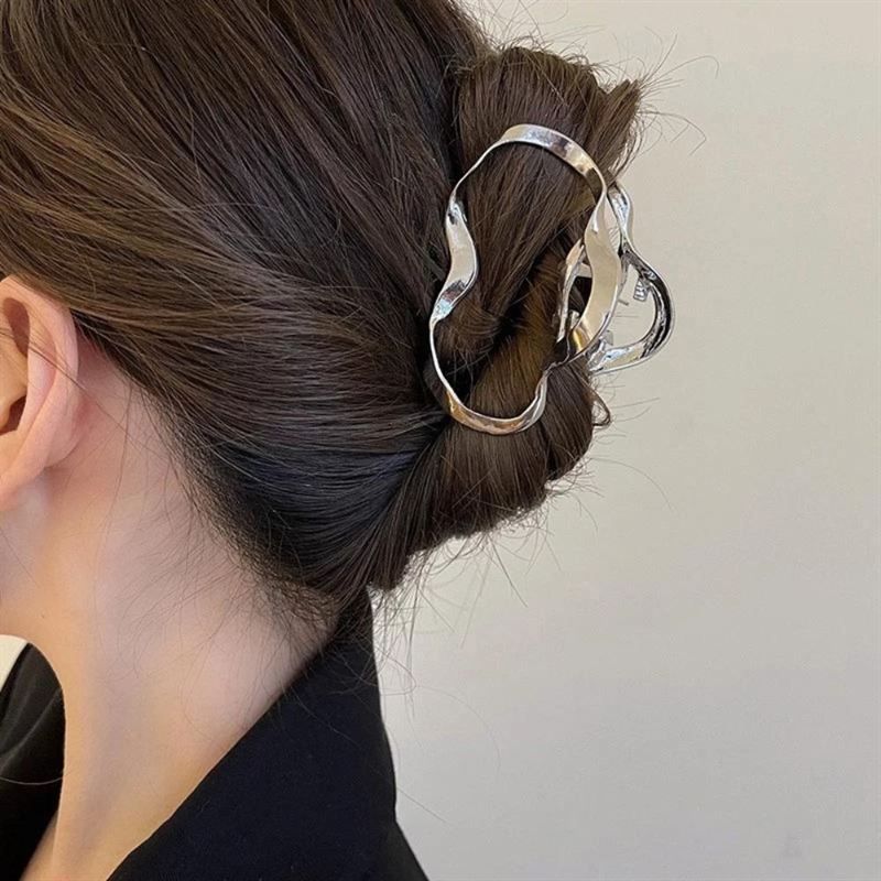 SOHO Tanim Hair Claw - Silver - Hair Accessories