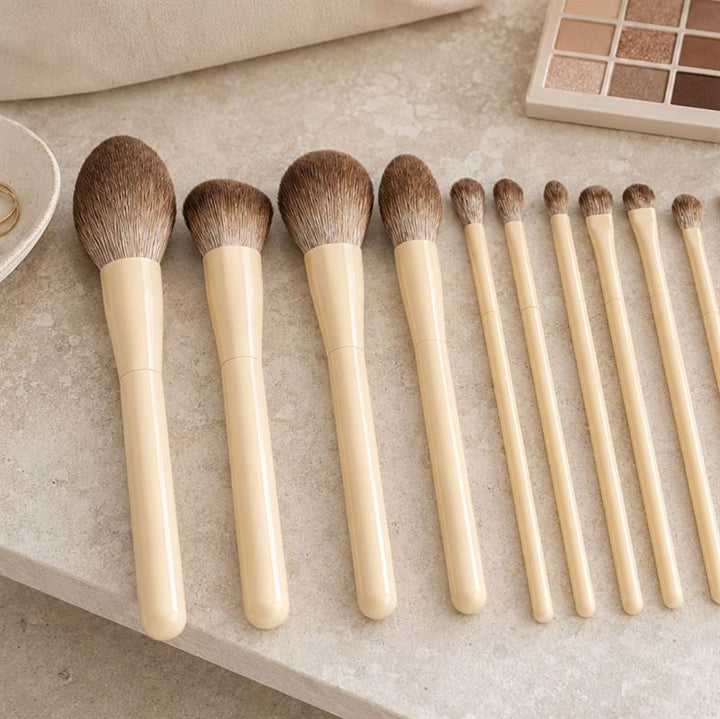 Technique PRO Vanilla Makeup Brush Set - 14 Pieces - Brush sets - Technique PRO
