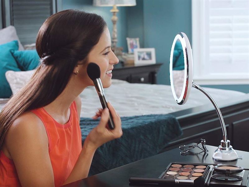UNIQ Flexible Mirror with LED light &amp; 10x magnification - | Fashiongirl